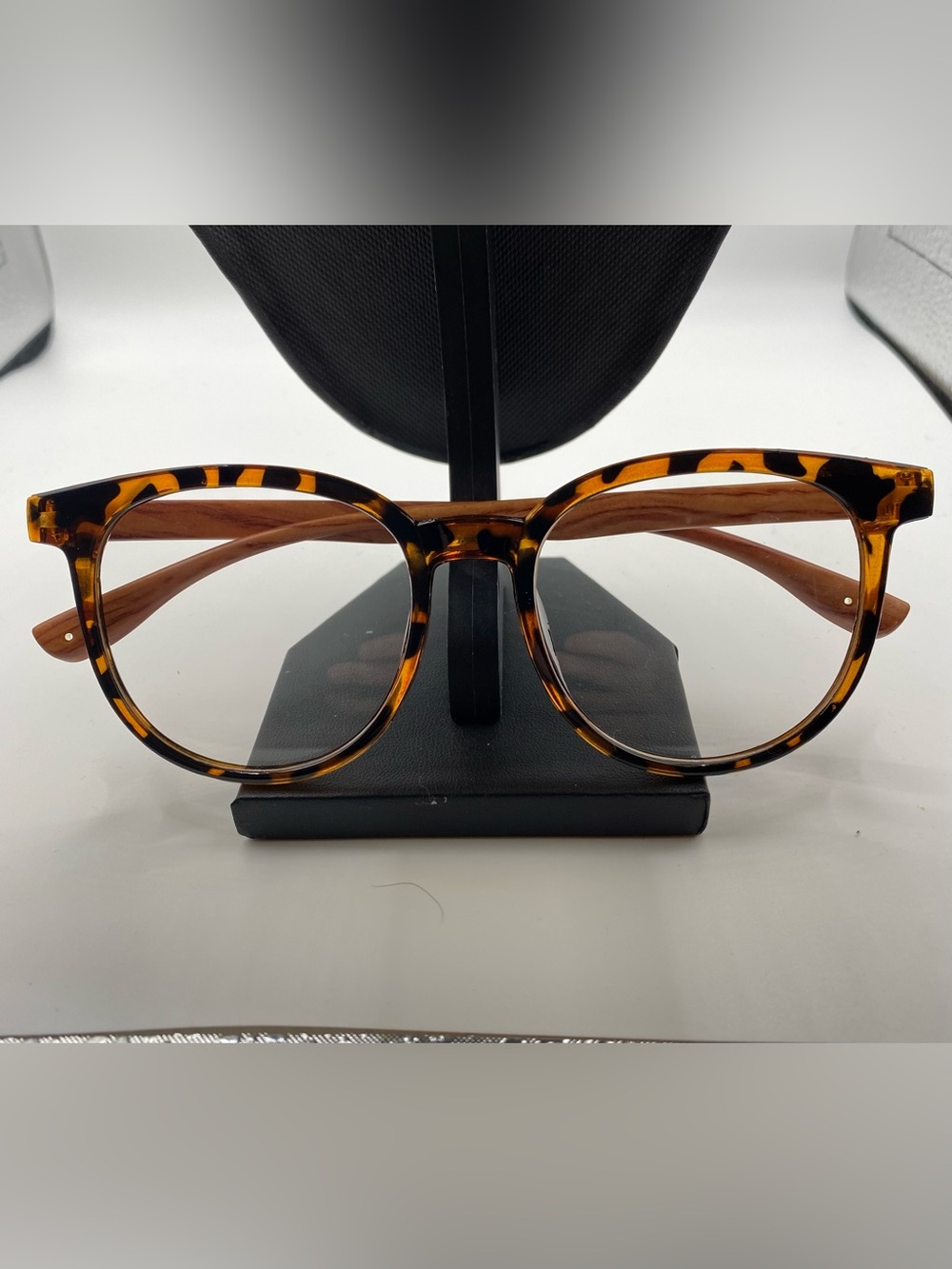 Designer Tortoiseshell Round Eyeglass Frames - Brown/Black Wooden Temples Anti